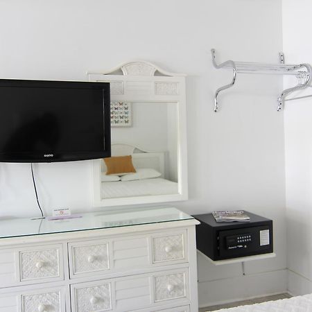 Holliday Inn Of פולי ביץ' מראה חיצוני תמונה